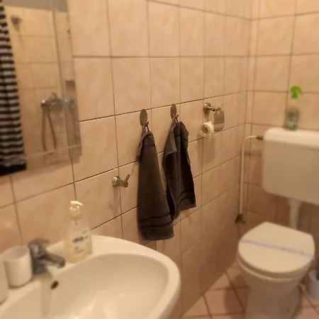 Guest house Idill Apartmanhaz