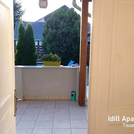 Idill Apartmanhaz Gæstehus 4*