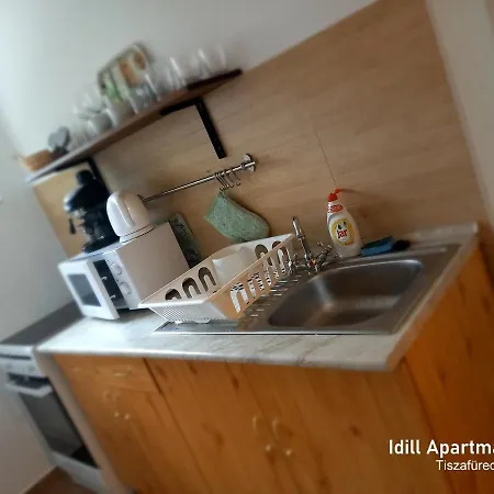 Idill Apartmanhaz Guest house 4*
