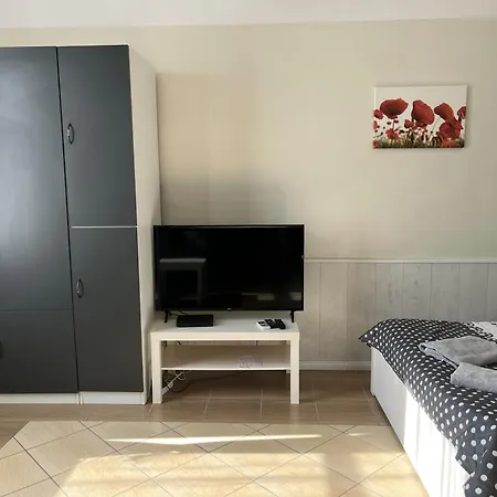 Idill Apartmanhaz Guest house 2*
