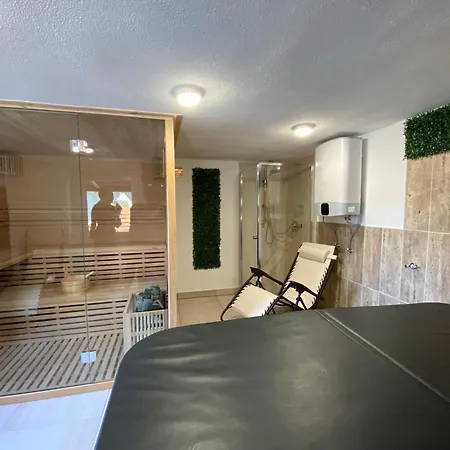 Idill Apartmanhaz 2* Tiszafured
