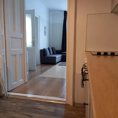 Idill Apartmanhaz 2*
