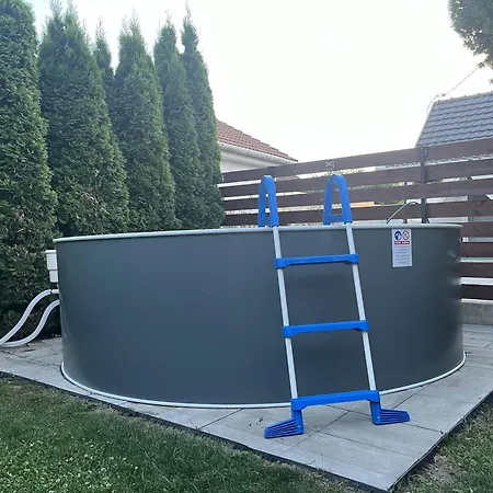 Idill Apartmanhaz 2*
