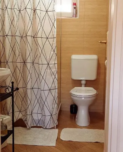 Idill Apartmanhaz Gæstehus