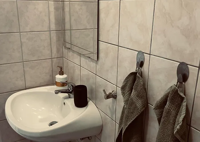 Idill Apartmanhaz Pensjonat Tiszafüred