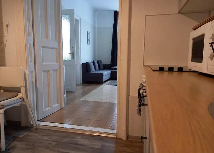 Idill Apartmanhaz 4*