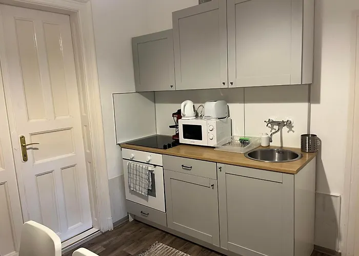 Idill Apartmanhaz 4*