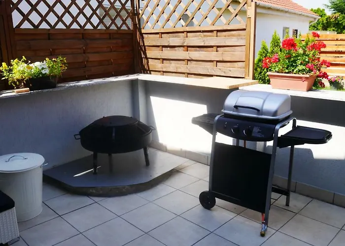 Idill Apartmanhaz 4*